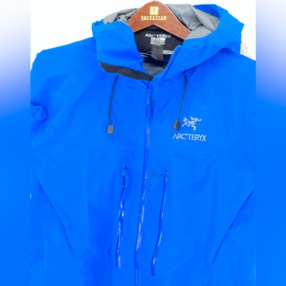 Arc'teryx Traverse Jacket Blue Goretex Pro Light Shell Men L Hooded Full Zip NEW - Picture 16 of 16